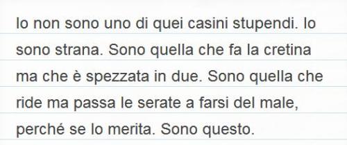 nonsorridermipiutiprego:  sono quella che fa la cretina ma che è spezzata in due 