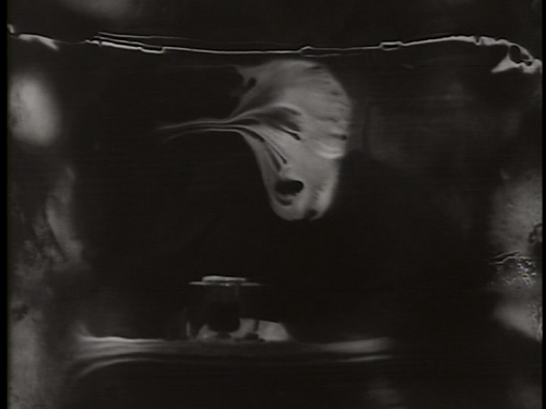 crumbargento:  Decasia : The State of Decay - Bill Morrison - 2002 (67min)