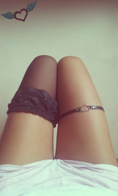 venus-paradise:Waiting for daddy &lt;3