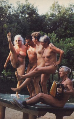 Verga-Marron:  What An Awesome Photo! It’s Outstanding! Naked People Enjoying Themselves