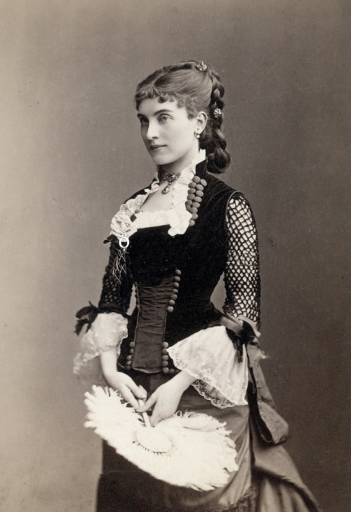 historylovers:Johanna von Klinkosch by Fritz Luckhardt, ca. 1870s. Johanna Von Klinkosch was the dau