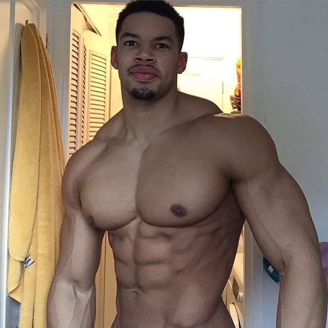 hotsexymenxxx:Arran Arogundade