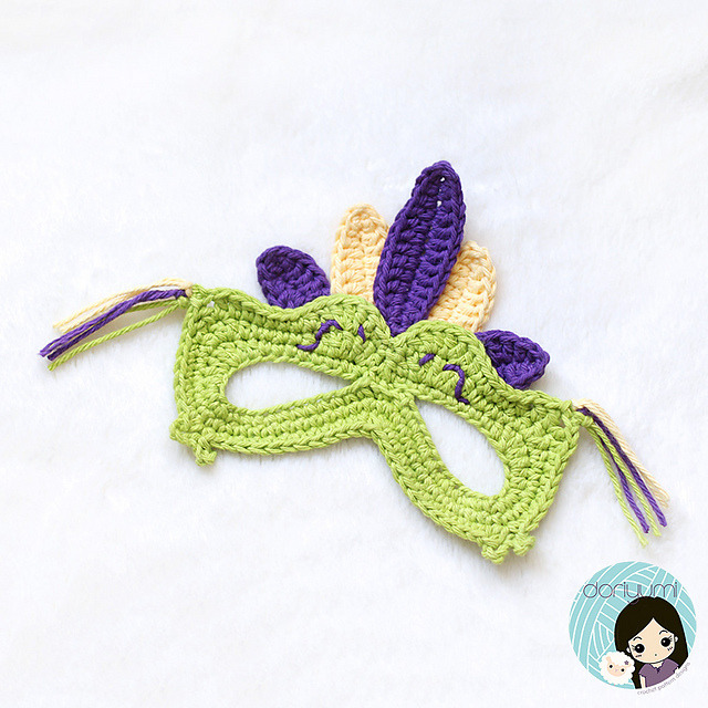 Adorable Mardi Gras Mask for Kids - Crochet One in Time For Fat Tuesday! 👉  🎉