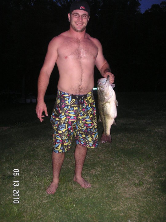 undie-fan-99:  The mighty Ole Miss fisherman frat boy