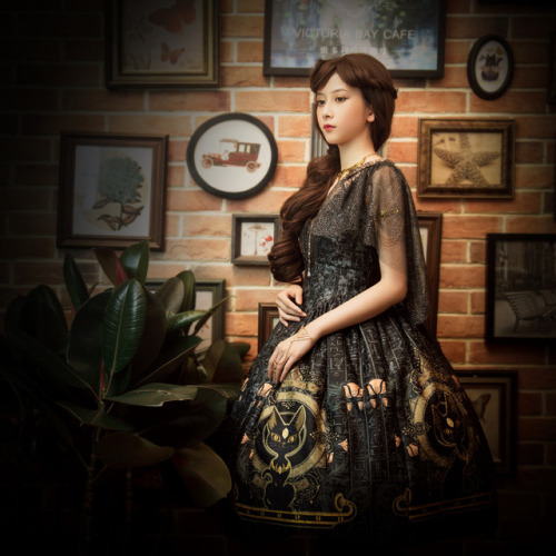 fanplusfriend: Almost here, the #Bastet Dress patterns unveiling! Two patterns: JSK+ cape+ necklace&Halter Neck dress+ inside base shirt+ hood+ bowknot+ necklace Three colors:Ivory+ BlackBlack+ GoldenGreen+ Golden Both patterns will be available on