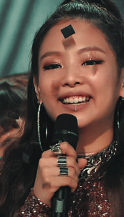 whatchatalkabout:  female idol + era; blackpink’s jennie ☆ square one for anon