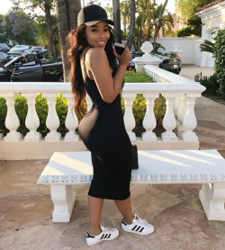 jazziedadd:  CurvyLicious. DeliciouslySexy Mami…     Ms Faith Nketsi 💜 💜 💜