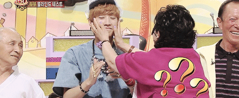 jinyoungs-bitch:  chanaegi:  Jinyoung being felt up by an ahjumma because she thought