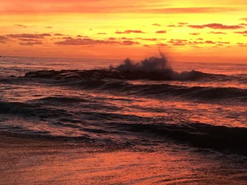 #asburypark #asburyparknj #beach #ocean #shore #waves #water #landscape #sunrise #sunset #colorsplas