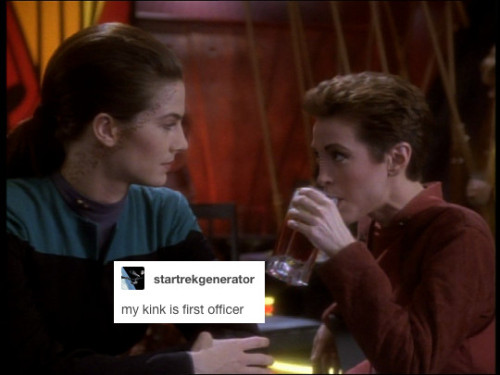 romulan-commander:Jadzia Dax + @startrekgeneratorcaps from @capsfromtrek and TrekCore