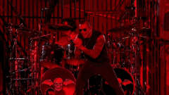 arte-de-fazer-inimigos:  Avenged Sevenfold - Shepherd Of Fire Live Rock in Rio 2013 