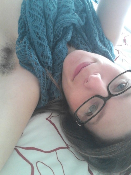 hairysweetlittleone:  My hairy parts :) 