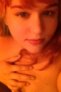 Cricketrosethorn:  Night Or Day, I’m Here For You… I’m Taking Calls On Niteflirt