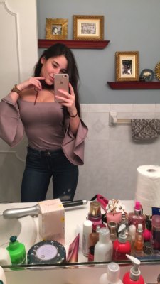 Angie Varona Picture Gallery