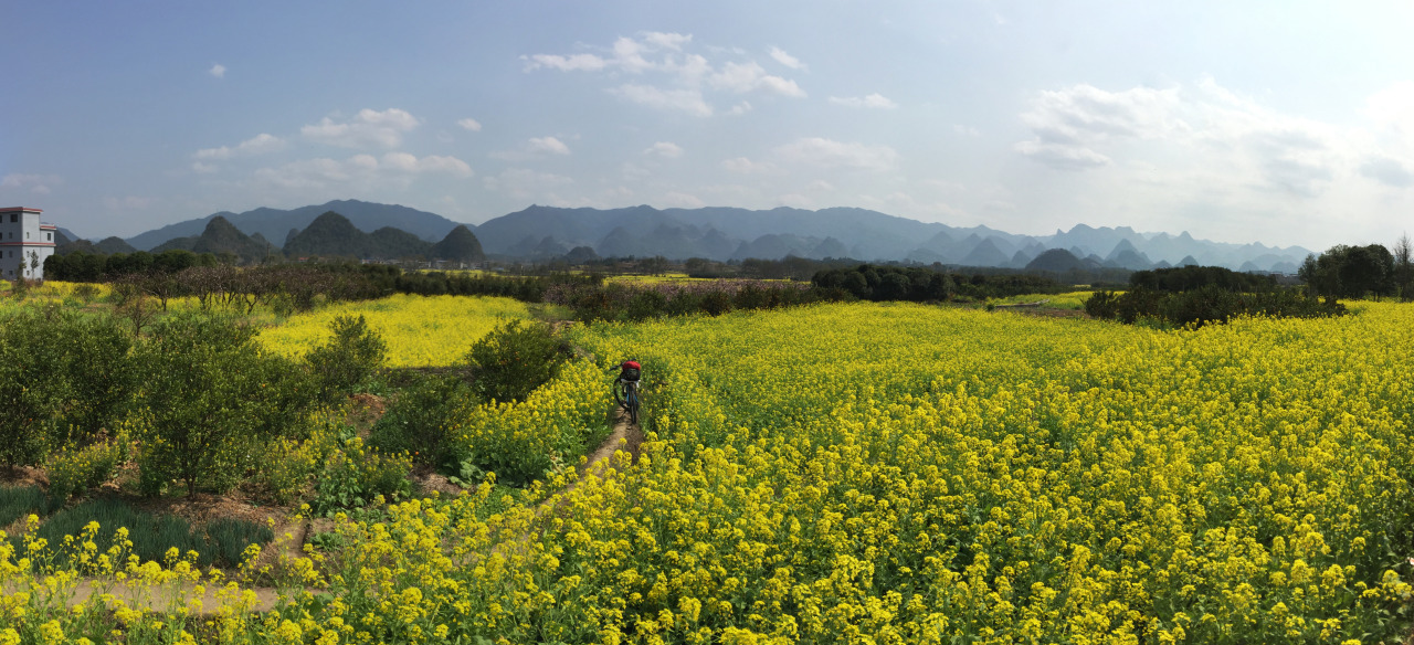 Gorgeous Panoramas of Cycling Guangxi