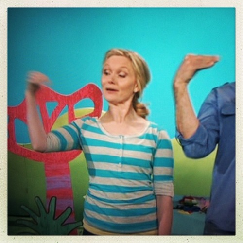 phryneandjack:More fabulous Essie on Play School this morning. Sadly I couldn’t grab a shot of her i