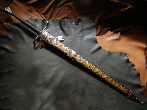 dbkcustomscabbards:Albion Svante 15th century medieval sword &amp; DBK scabbard.