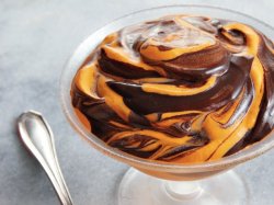 fullcravings:  Halloween Pudding   