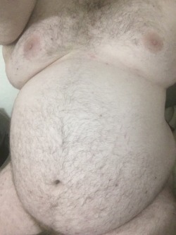 mikebigbear:  brutusthehogpup:  Feeling really fat tonight after stuffing myself and a water bloat  Mmmm sexy