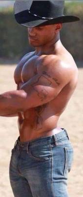 zachmuscle:  #ZachmuscleLikesThis