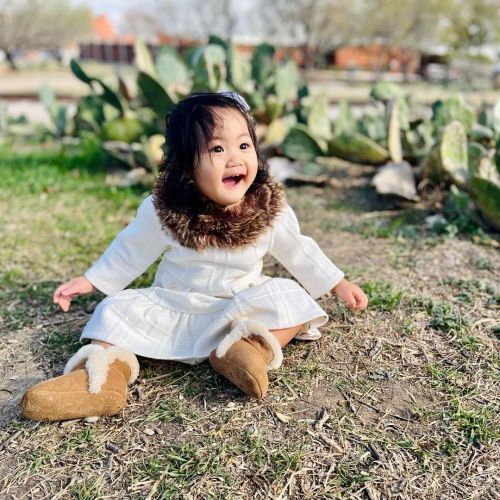 Little Olivia’s is so excited! #fortworthstockyards #baby #babygirl #happybaby #janieandjack #mommya