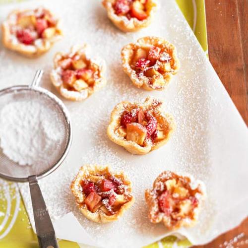 bhgfood: Apple-Toffee Tartlets: These sweet tartlets are a cinch to make! 