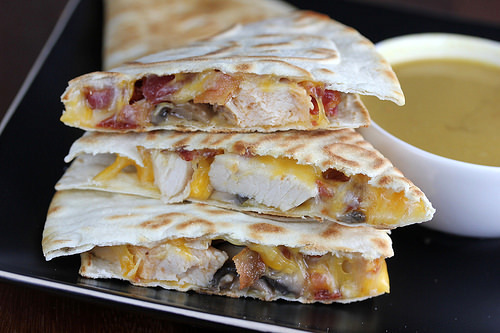 foodffs:  ALICE SPRINGS QUESADILLAS  Really nice recipes. Every hour.   