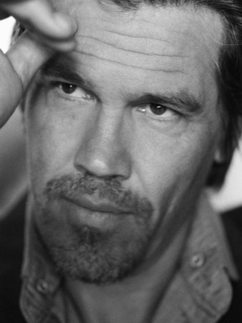 Sex johnny-depplyloveyou:  Josh Brolin by Cliff pictures