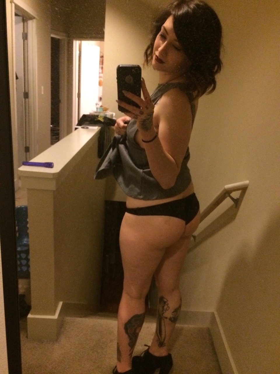 strangevibezz:  howthehoolychillz:  grlproblems:  crybabbles:  I don’t know I don’t