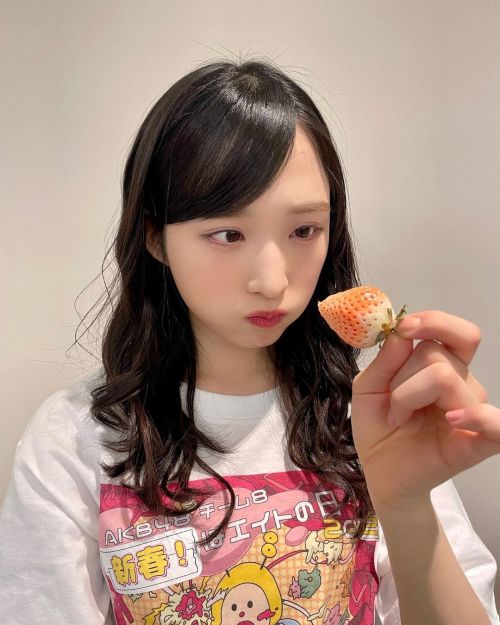 soimort:小栗有以 - Instagram - Thu 13 Jan 2022  差し入れのイチゴ〜🍓🤍Strawberries