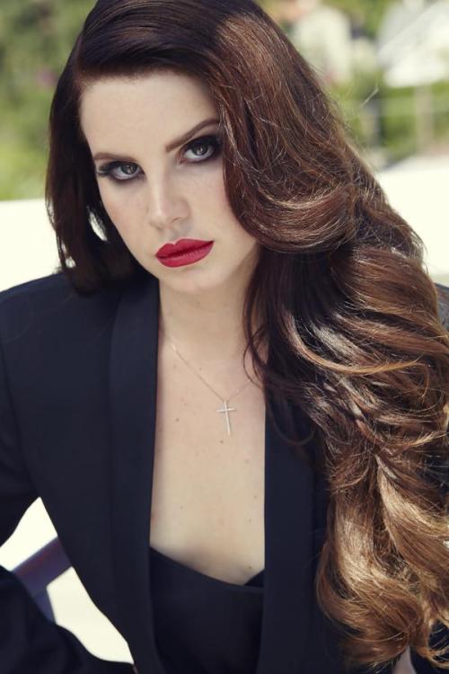Sex ultraviolentado-por-lana:       Lana Del pictures