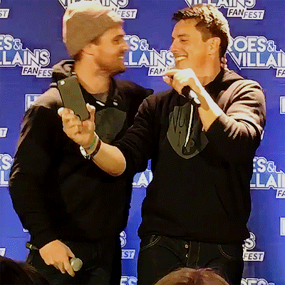 emilybuttrickards:  John Barrowman &amp; Stephen Amell Smooching at the Nocking
