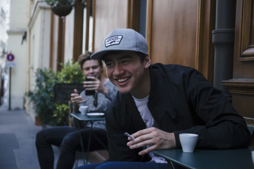 hotdamn5sos: May 17, 2016 - Paris [x]  adult photos