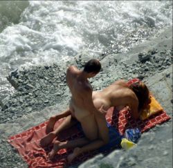 Sextocome:my Erogirl: Public Sex On A Beach.