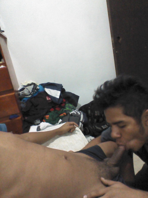 betosboyz:  Beto’s Cornerhttp://betosboyz.tumblr.com/