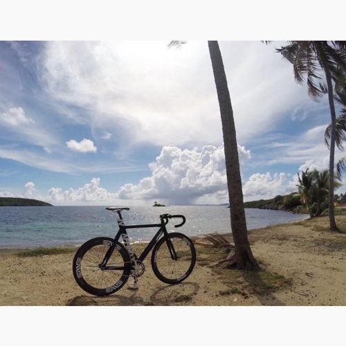 billionairebikeclub: Island Vibes  Owner: @rj_marin_  Bike: @affinitycycles  . . .  #repost #bicycle