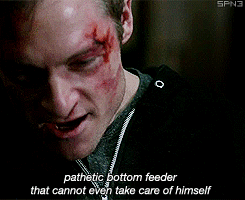 dustydreamsanddirtyscars:This scene was golden, because we had Dean and his season long mirror final