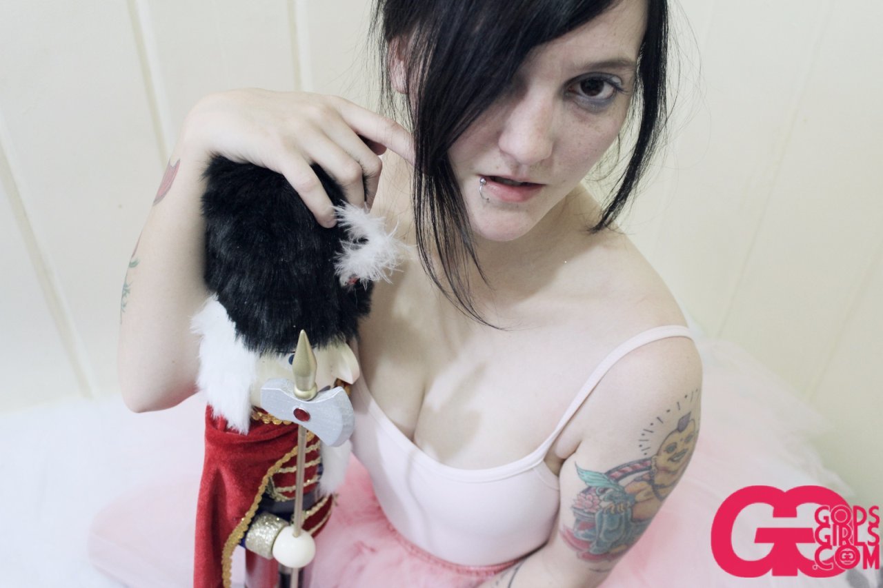 kvltgg:  My (Kvlt’s) new Christmas set, “Nutcracker’s Princess,” is out