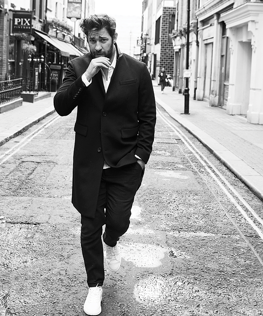 captainmarvels:John Krasinski© photographed by Cliff Watts for Variety