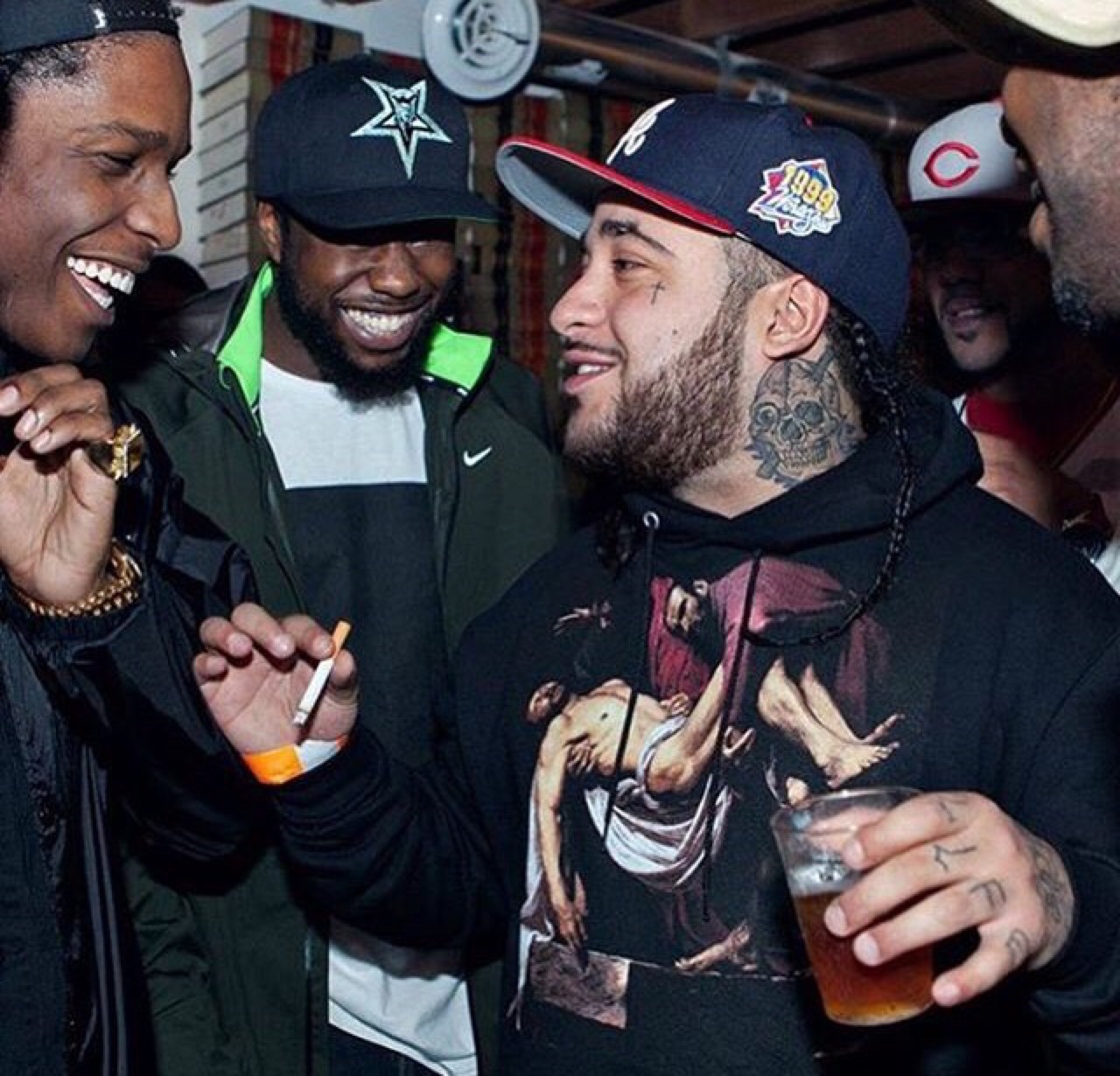 biancogold:  breadwinnnerz:  Mob  Rip yams 