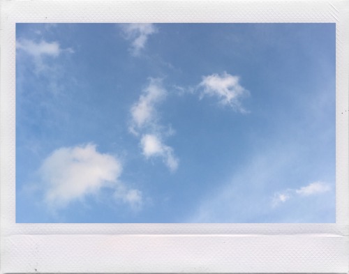 rainygoghs:skies in poloroids!!!!!!! i dont know why but this just makes me really happy