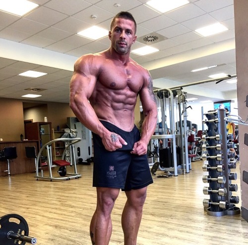 serbian-muscle-men:  Serbian bodybuilder Dalibor