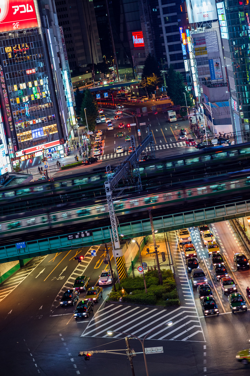 lkazphoto:  Bridge, Shinjuku （新宿）            Follow me on Instagram — @eyexplor