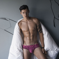 world-from-hell:   Mario Adrion by Rick Day  