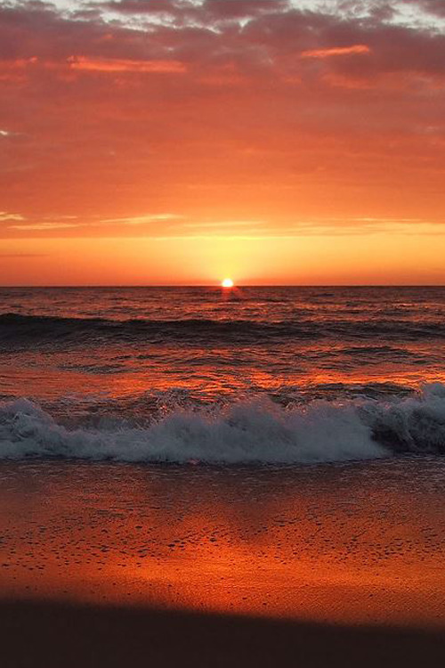 plasmatics-life:
“ Sunset over the sea ~ By Krzysztof Winiarski
”