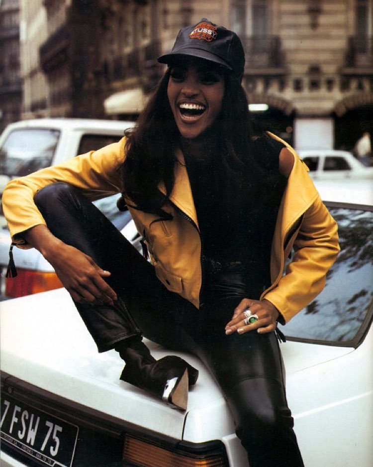 222hunnid:  shot by tiziano magni &amp; roxanne lowit vogue italia 1993 