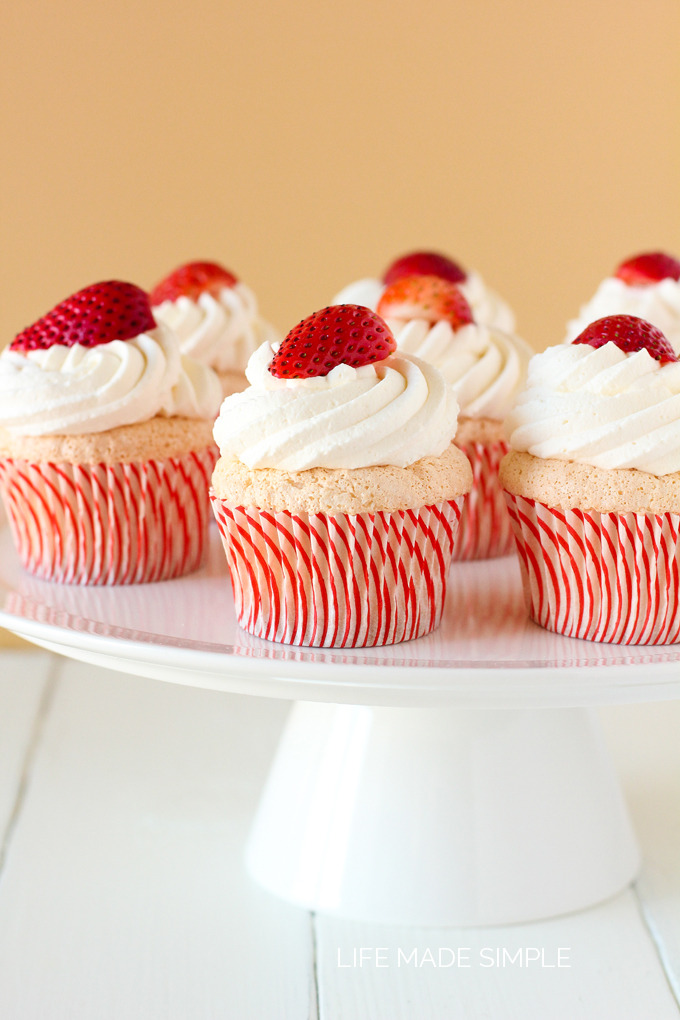 Strawberry angel food cake