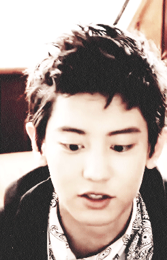 gongyoop-deactivated20170703:  chanyeol’s sexy bed hair. ღ˘⌣˘ღ