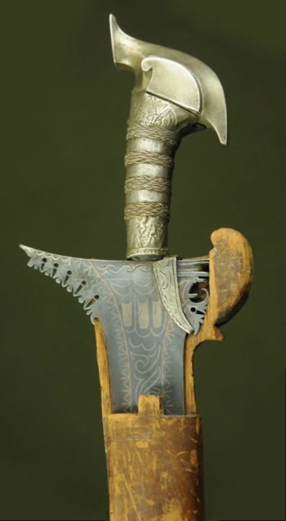 art-of-swords: Moro Keris SwordDated: 18th centuryCulture: JavaneseMedium: steel, silver, woodSource