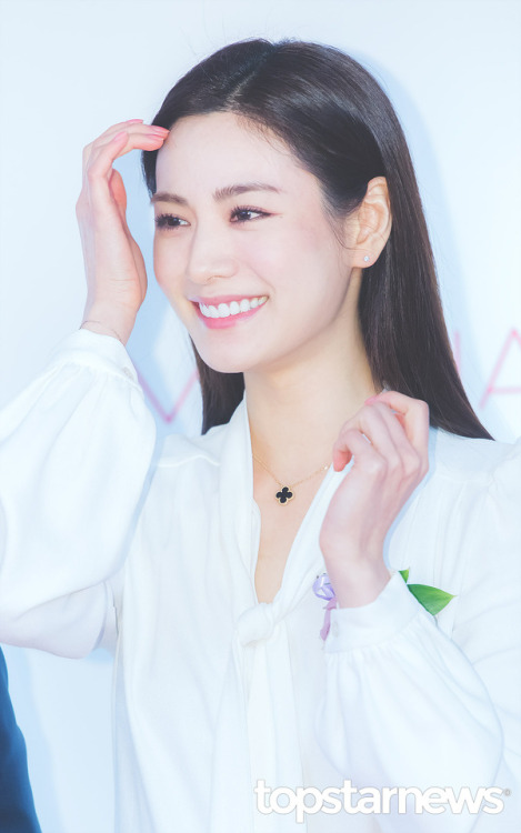 181213 - Nana At MISSHA&rsquo;s Store Opening Event in Seoul